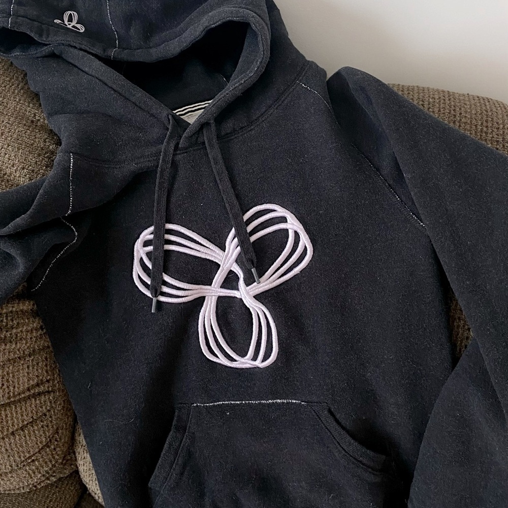 TNA Pullover